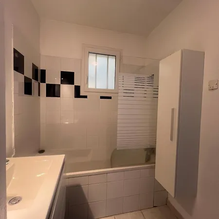 Lejlighed T2 Proche Plage, Parking Et Terrasse