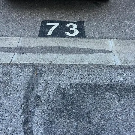 T2 Proche Plage, Parking Et Terrasse Sète