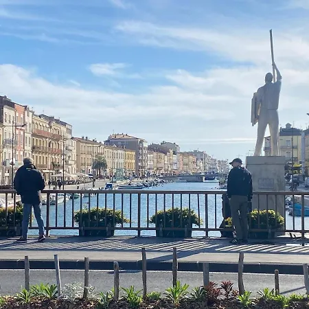 T2 Proche Plage, Parking Et Terrasse דירה Sète